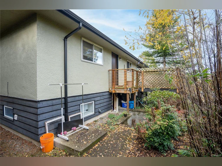 4228 Cedarglen Road, Saanich, BC, V8N 4N6 - 27
