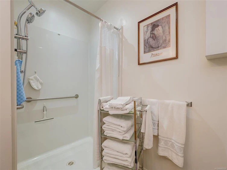 410-10030 Resthaven Drive, Sidney, BC, V8L 3G4 - 17