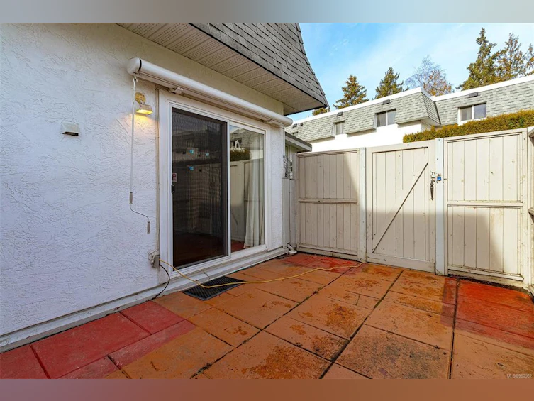 6-1040 Kenneth Street, Saanich, BC, V8X 3J5 - 25