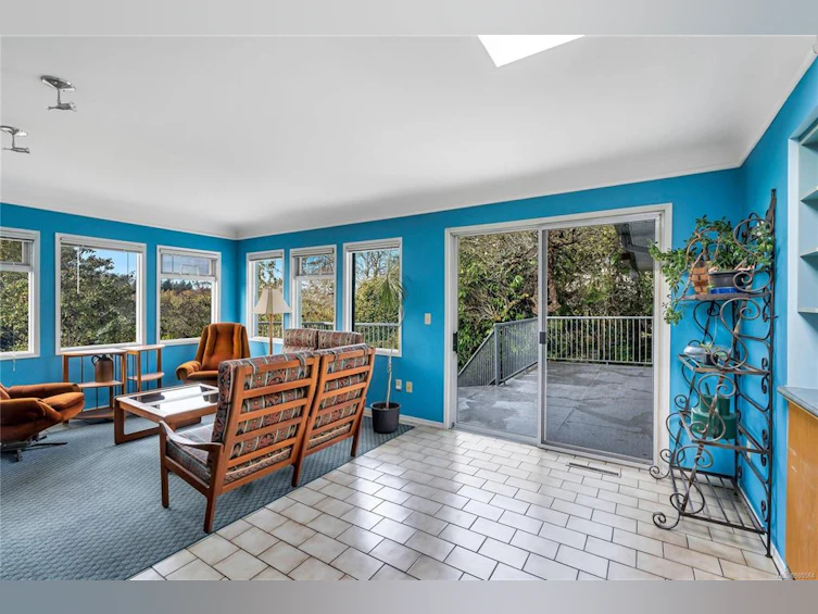 4186 Blenkinsop Road, Saanich, BC, V8X 2C4 - 3