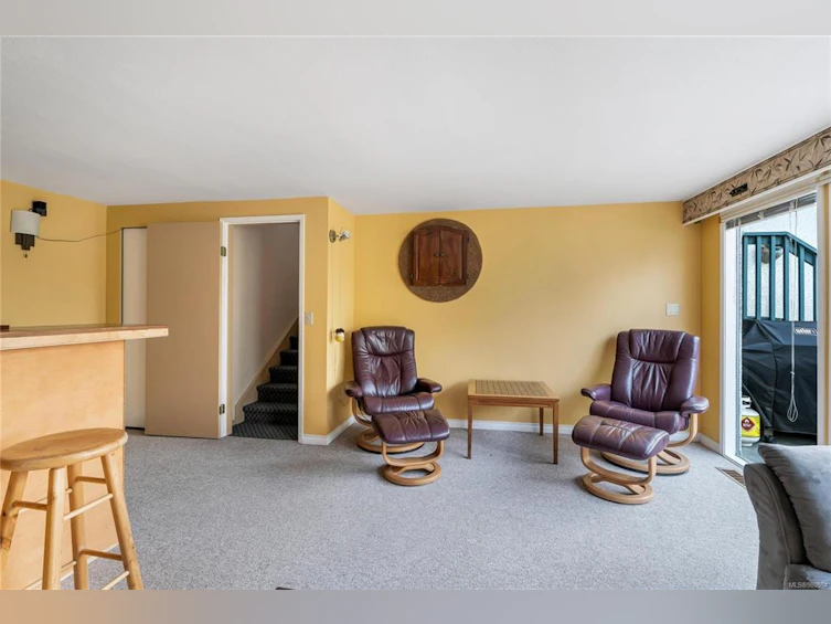 4186 Blenkinsop Road, Saanich, BC, V8X 2C4 - 28