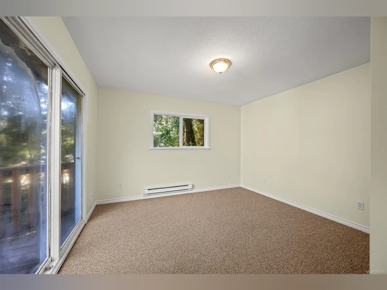 3046 Rinvold Road, Hilliers, BC, V9K 1X2 - 4