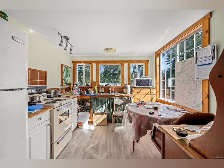 3046 Rinvold Road, Hilliers, BC, V9K 1X2 - 23