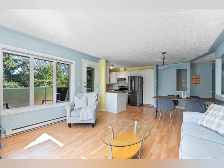 215-400 Dupplin Road, Saanich, BC, V8Z 1B7 - 6