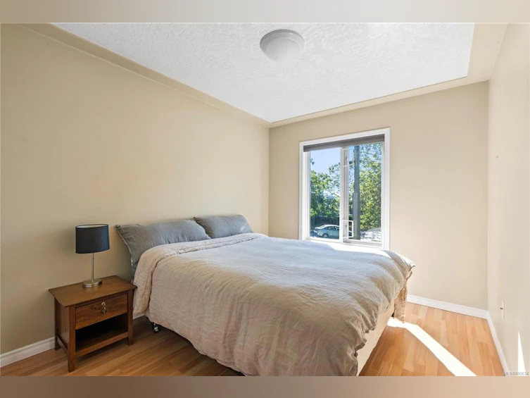 215-400 Dupplin Road, Saanich, BC, V8Z 1B7 - 10