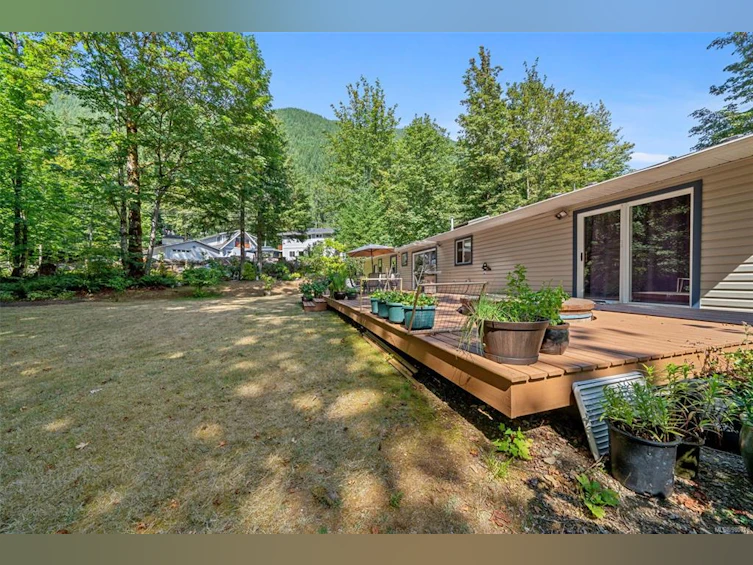 8130 Miracle Close, Youbou, BC, V0R 3E1 - 11