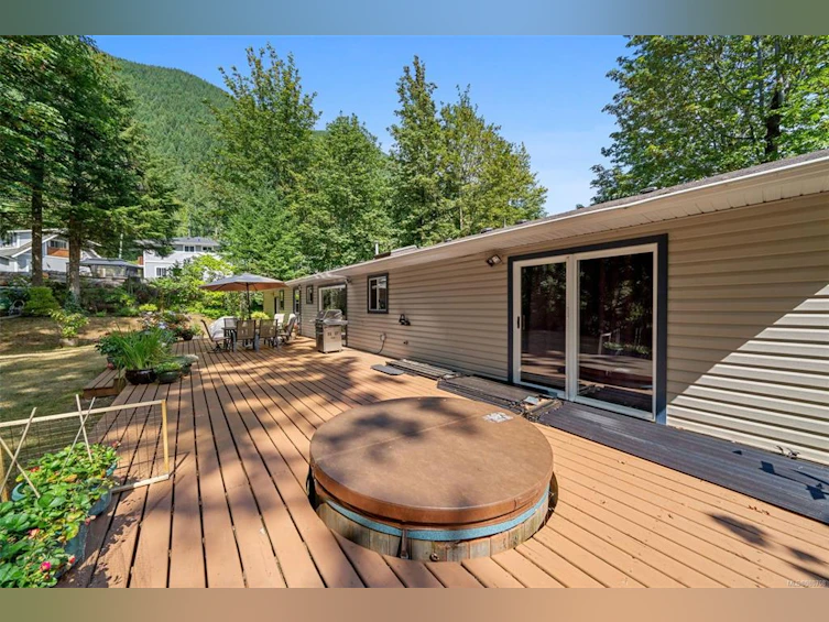 8130 Miracle Close, Youbou, BC, V0R 3E1 - 47