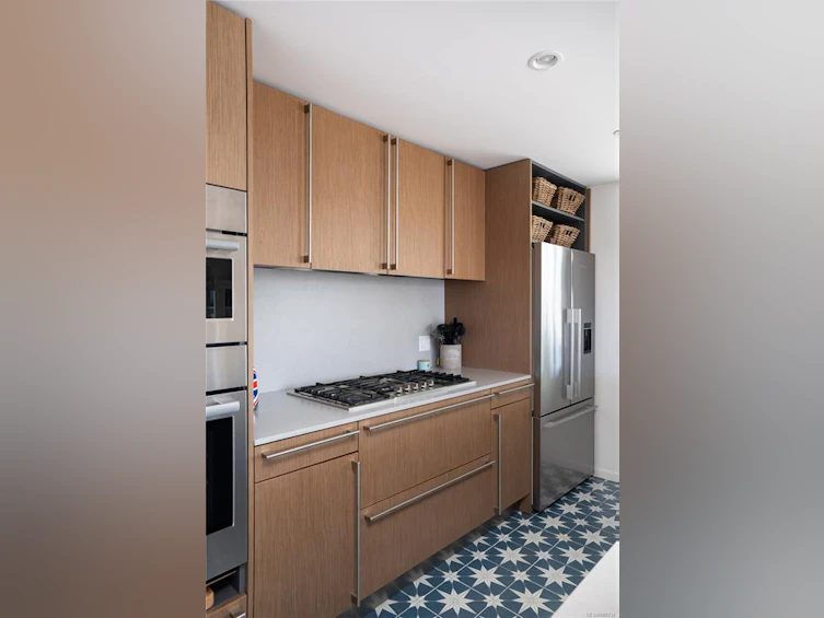 TH3-100 Saghalie Road, Victoria, BC, V9A 0A1 - 5