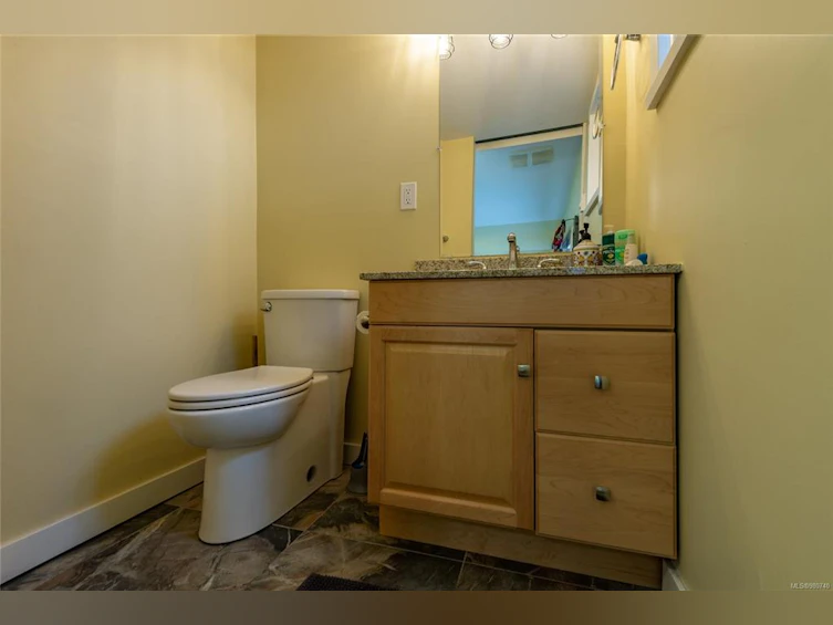 658 Maple Road, Quadra Island, BC, V0P 1H0 - 20