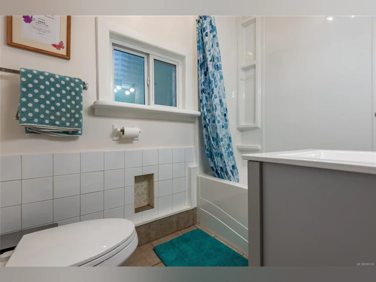 658 Maple Road, Quadra Island, BC, V0P 1H0 - 55