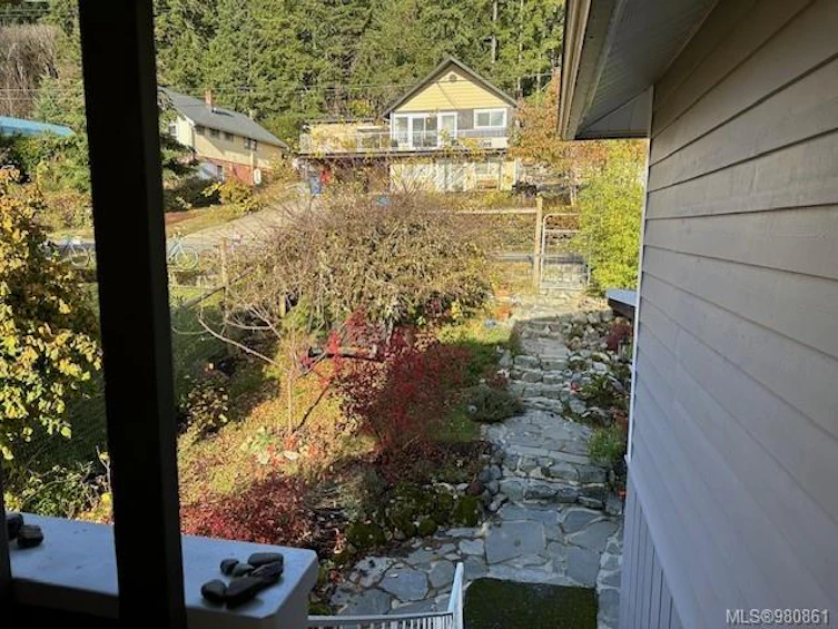 10668 Cedar Drive, Youbou, BC, V0R 3E0 - 31