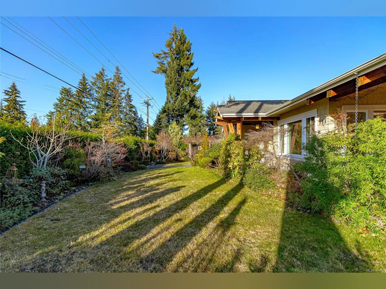 598 Arbutus Street, Qualicum Beach, BC, V9K 1K6 - 43