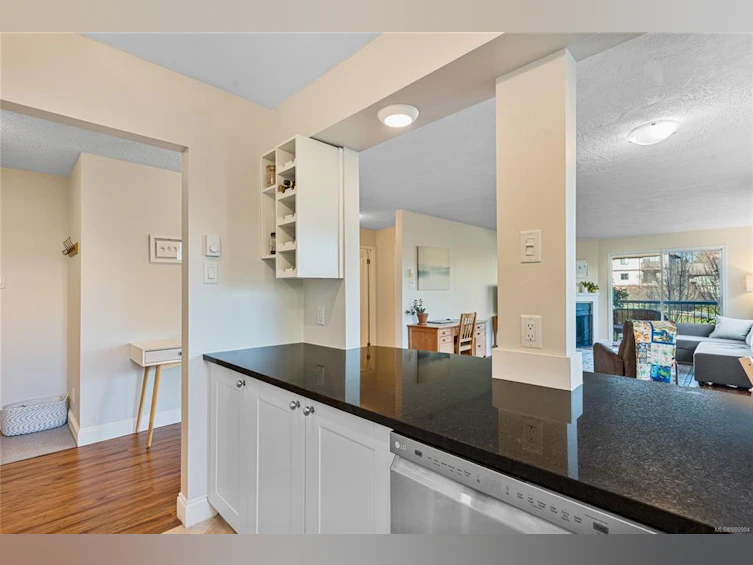 204-1714 Fort Street, Victoria, BC, V8R 1J2 - 4