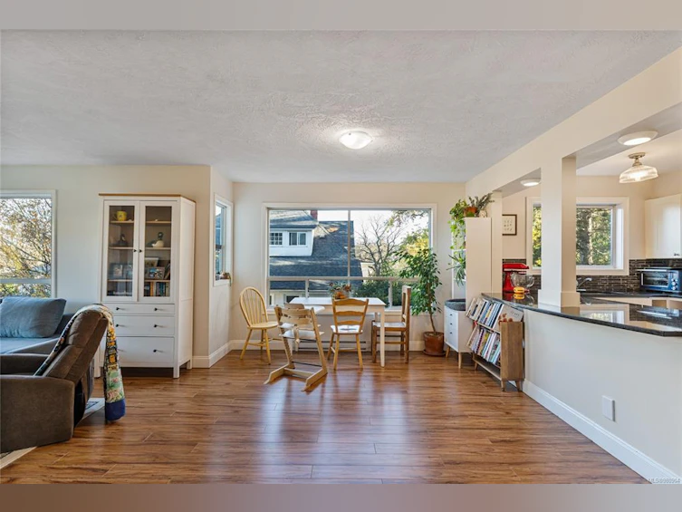 204-1714 Fort Street, Victoria, BC, V8R 1J2 - 6