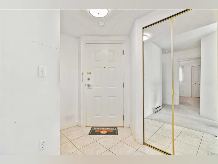 102-1801 Fern Street, Victoria, BC, V8R 4K4 - 7