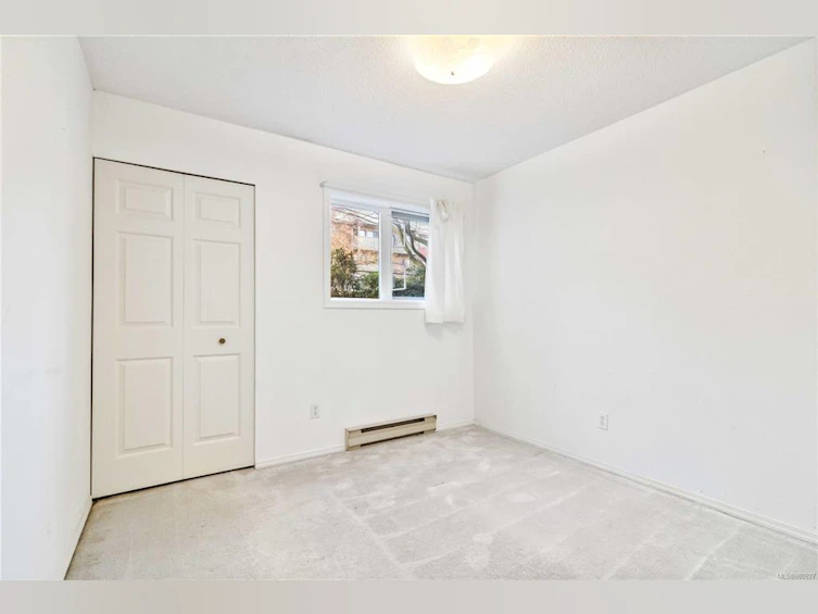 102-1801 Fern Street, Victoria, BC, V8R 4K4 - 21