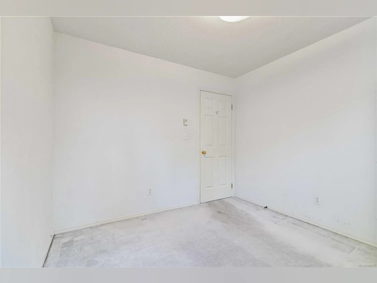 102-1801 Fern Street, Victoria, BC, V8R 4K4 - 23