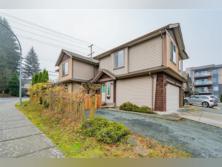 6002 Hammond Bay Road, Nanaimo, BC, V9T 5M5 - 3