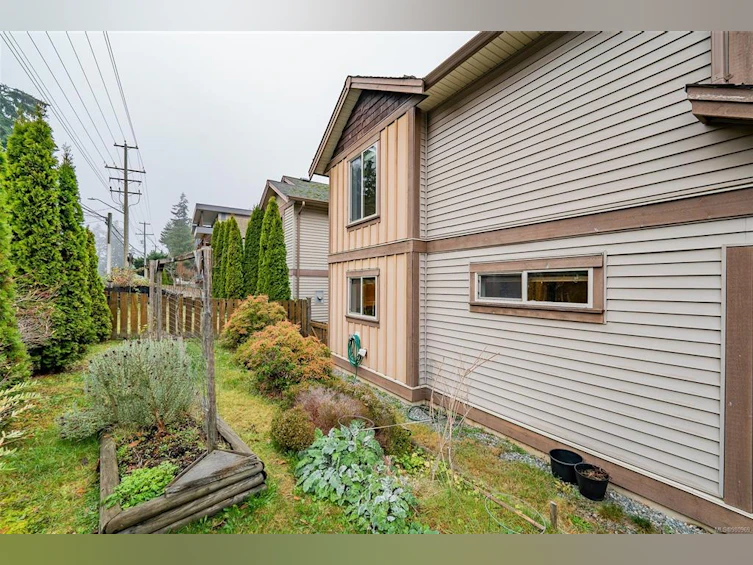 6002 Hammond Bay Road, Nanaimo, BC, V9T 5M5 - 8