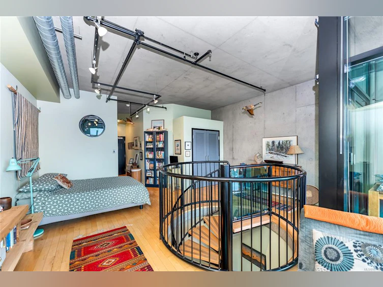 112-21 Erie Street, Victoria, BC, V8V 5A8 - 23