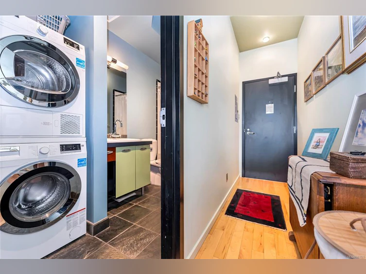 112-21 Erie Street, Victoria, BC, V8V 5A8 - 26