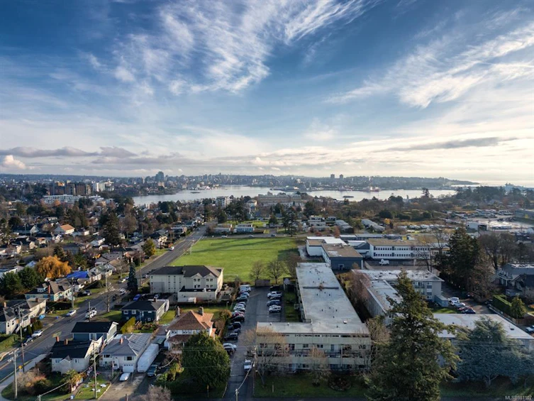 4-477 Lampson Street, Esquimalt, BC, V9A 5Z4 - 13