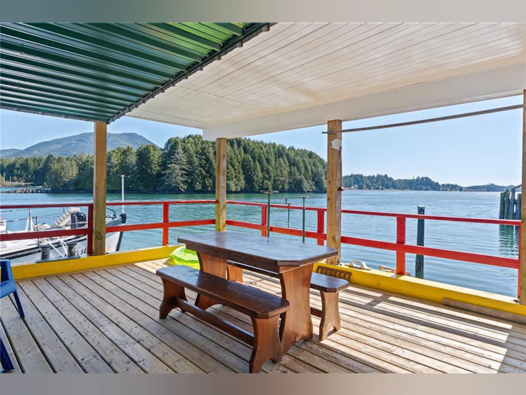 2015 Bay Street, Ucluelet, BC, V0R 3A0 - 3