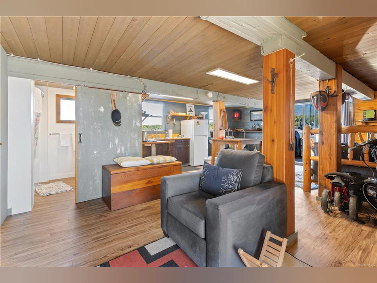 2015 Bay Street, Ucluelet, BC, V0R 3A0 - 7