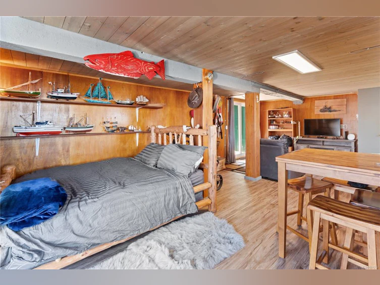 2015 Bay Street, Ucluelet, BC, V0R 3A0 - 11