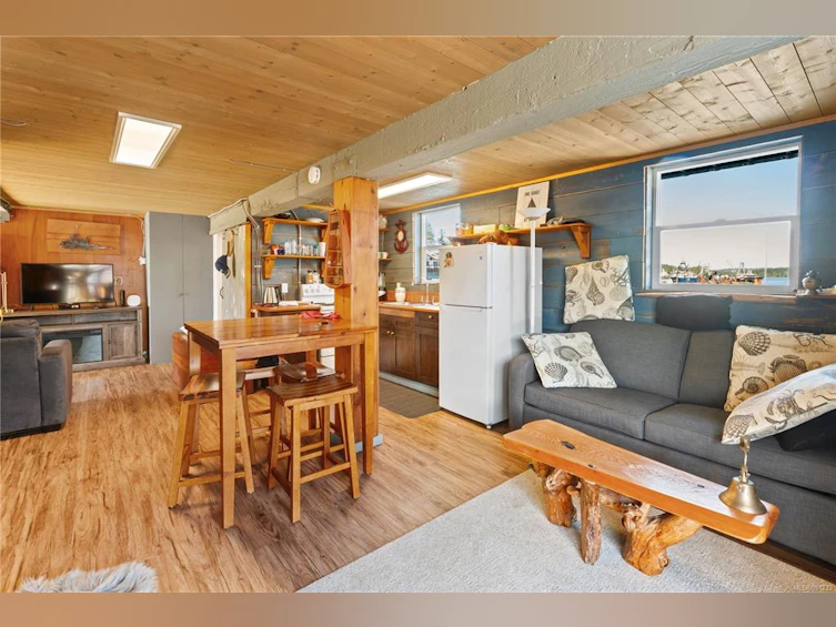 2015 Bay Street, Ucluelet, BC, V0R 3A0 - 12