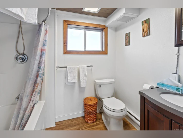 2015 Bay Street, Ucluelet, BC, V0R 3A0 - 14
