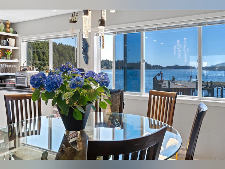 2015 Bay Street, Ucluelet, BC, V0R 3A0 - 28