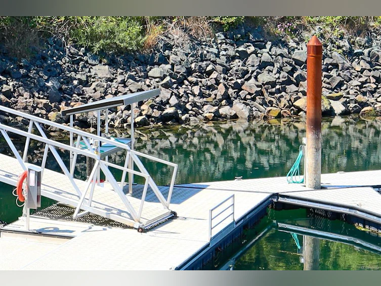1301-27 S Island Highway, Campbell River, BC, V9W 1A2 - 36