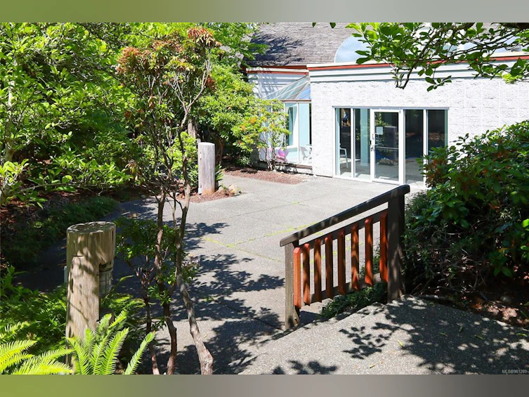1301-27 S Island Highway, Campbell River, BC, V9W 1A2 - 39