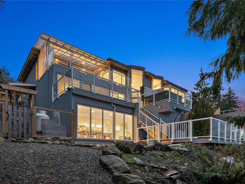 8901 Park Pacific Terrace, North Saanich BC V8L 5B1