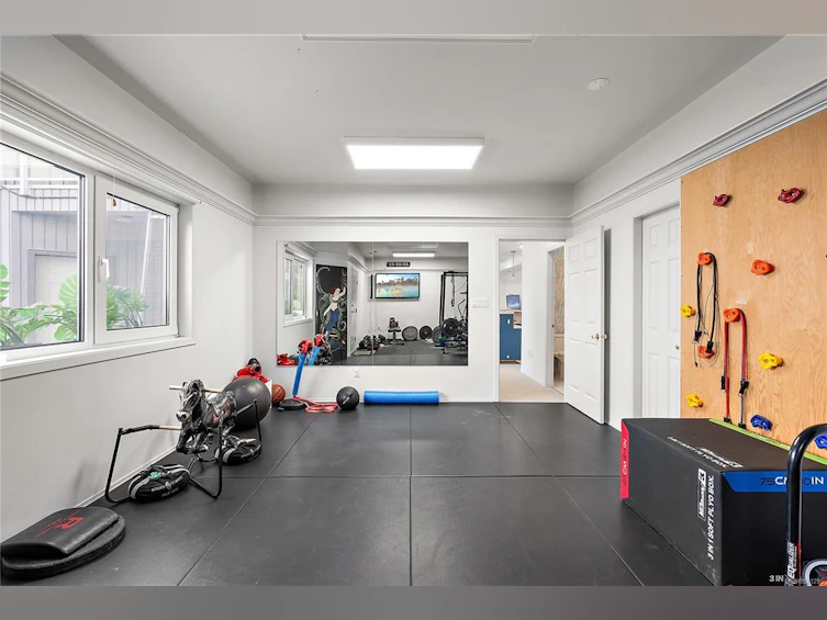 8901 Park Pacific Terrace, North Saanich, BC, V8L 5B1 - 36