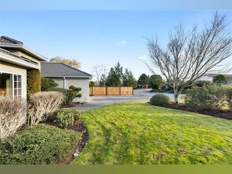 1097 Sunrise Drive, Qualicum Beach, BC, V9K 2K9 - 36