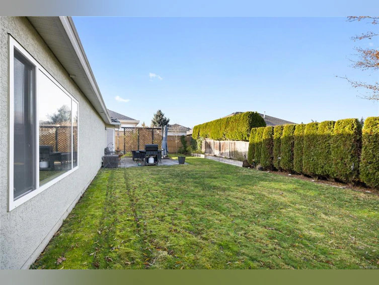 1097 Sunrise Drive, Qualicum Beach, BC, V9K 2K9 - 38