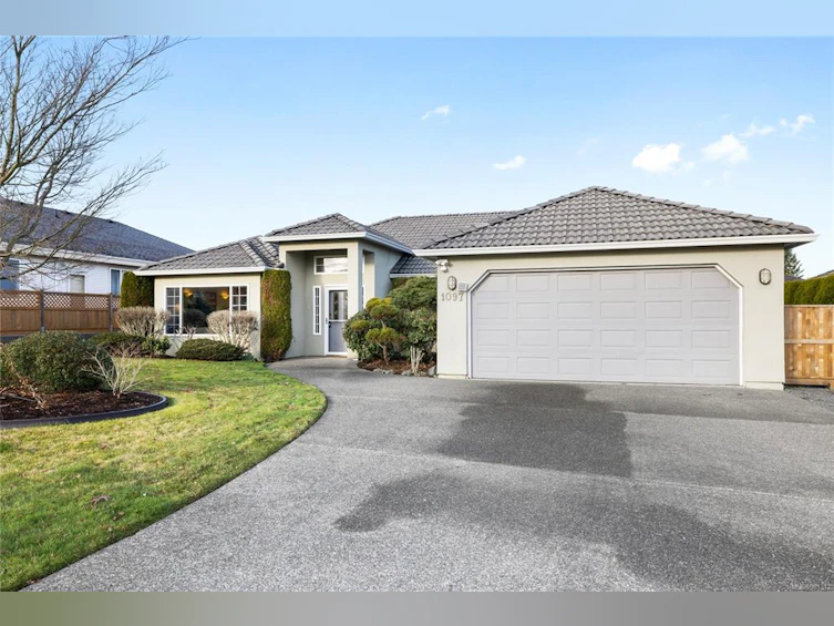 1097 Sunrise Drive, Qualicum Beach, BC, V9K 2K9 - 39
