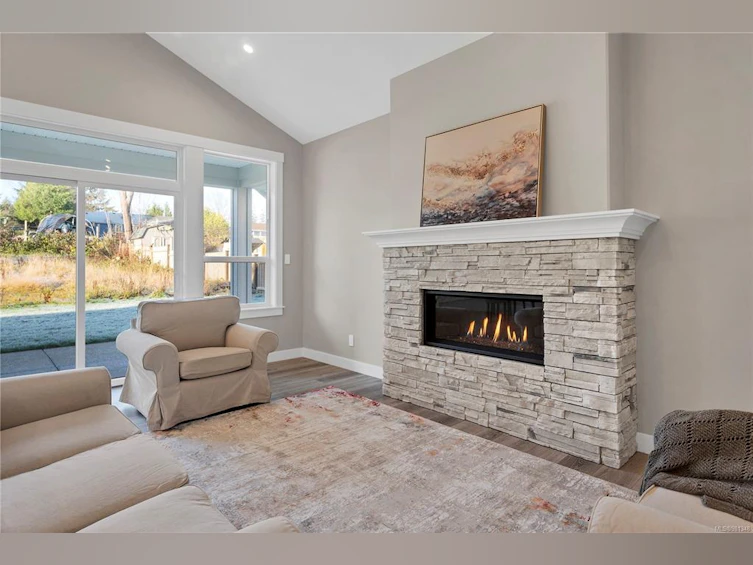 3840 Discovery Drive, Campbell River, BC, V9W 4X4 - 2