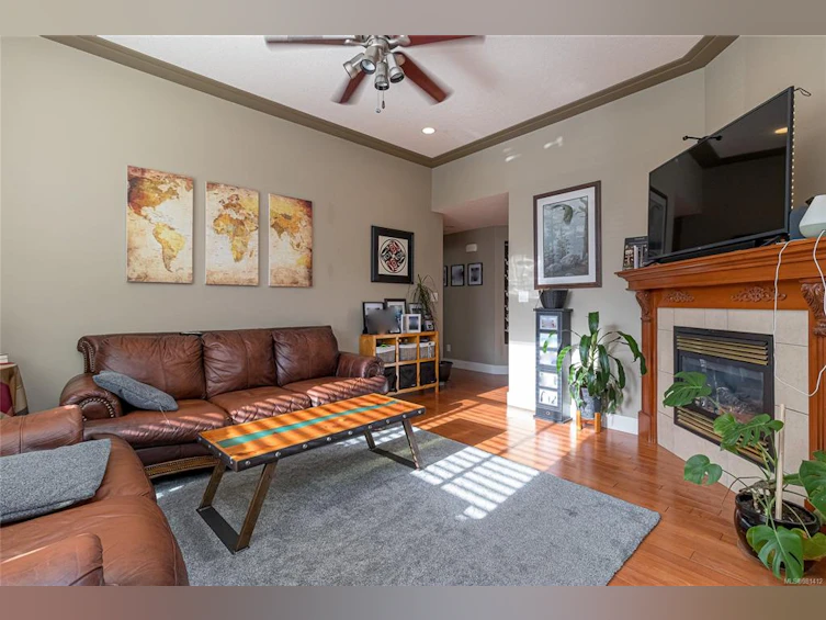 5872 Roy Lane, Nanaimo, BC, V9T 5N3 - 5