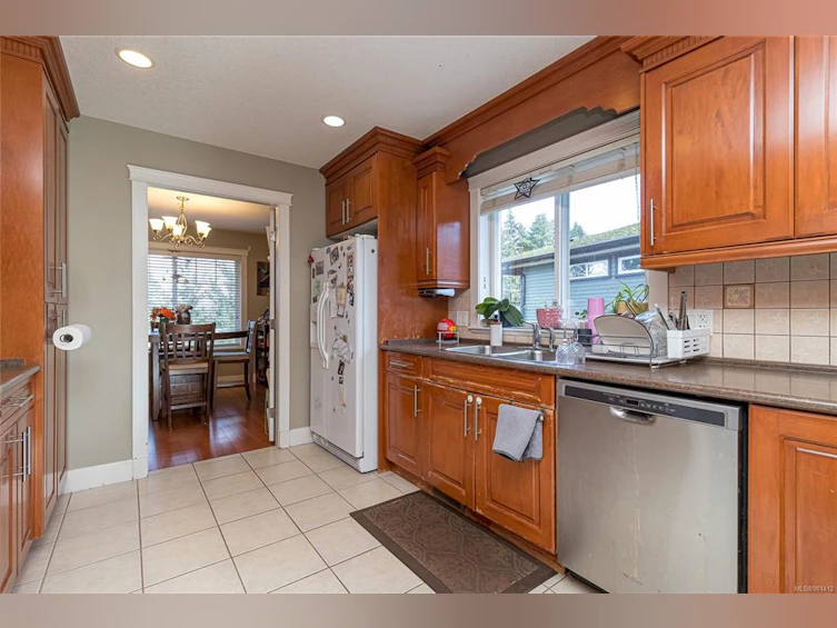 5872 Roy Lane, Nanaimo, BC, V9T 5N3 - 9