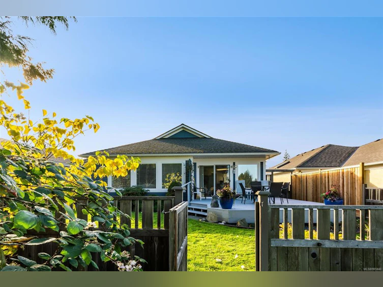 1309 Leeward Way, Qualicum Beach, BC, V9K 2M1 - 33