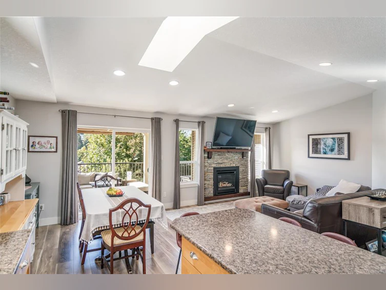 1525 Wilson Road, Nanaimo, BC, V9R 6R3 - 4