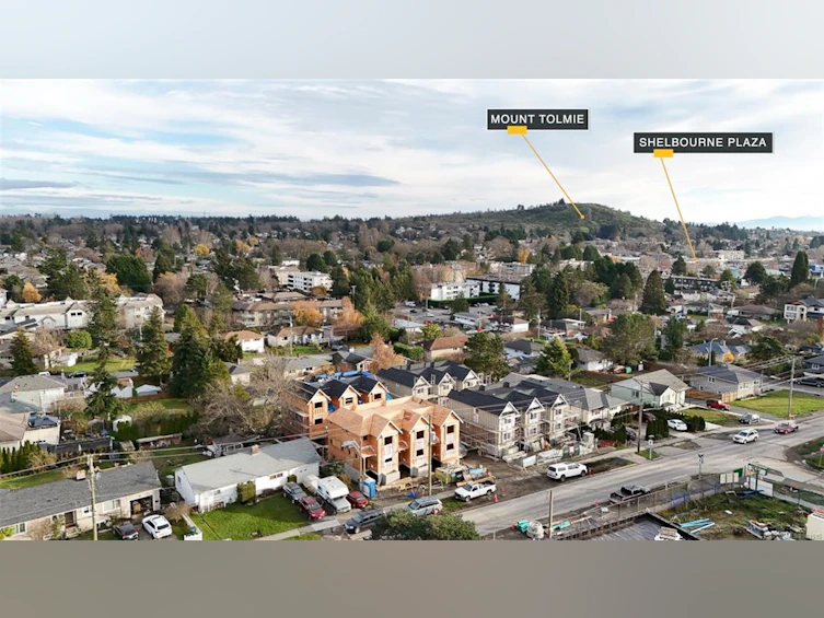 5-3907 Cedar Hill Road, Saanich, BC, V8P 3Z8 - 47