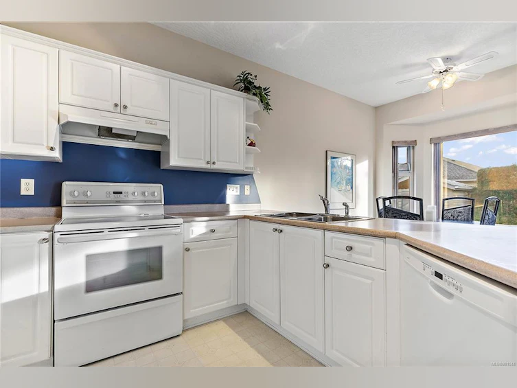 7957 Simpson Road, Central Saanich, BC, V8M 2H3 - 12
