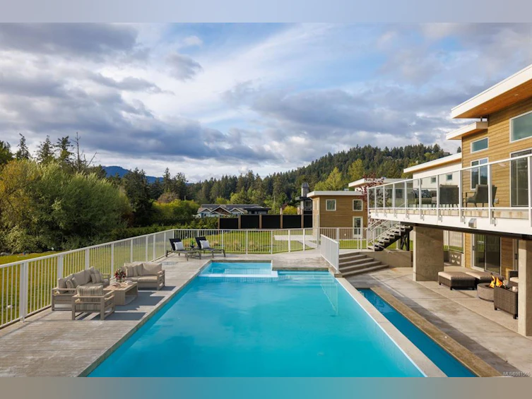 1084 Maple Road, North Saanich, BC, V8L 5P5 - 37