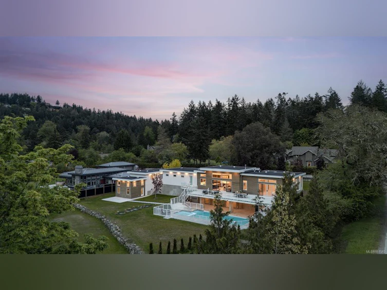 1084 Maple Road, North Saanich, BC, V8L 5P5 - 43