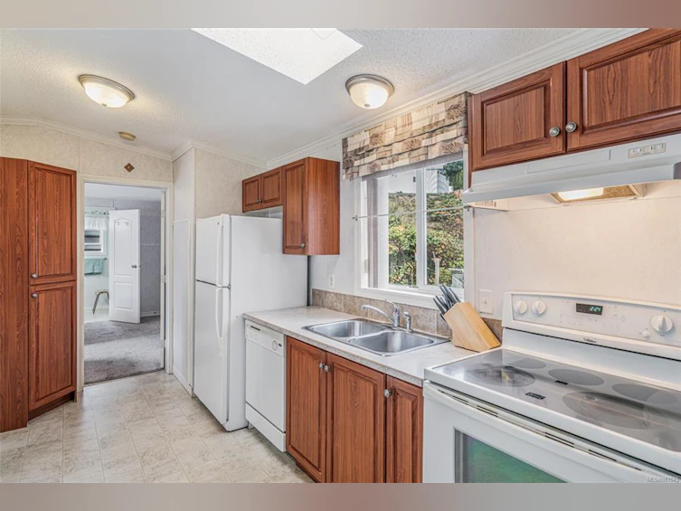 18-6245 Metral Drive, Nanaimo, BC, V9T 6P8 - 13