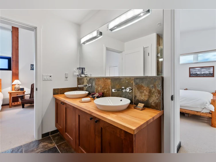 212-515 Marine Drive, Ucluelet, BC, V0R 3A0 - 21